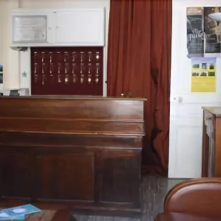 Le Saint Louis Hotel