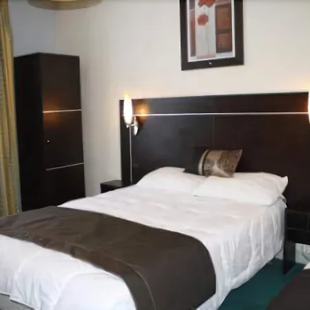 Le Saint Louis Hotel Versalhes