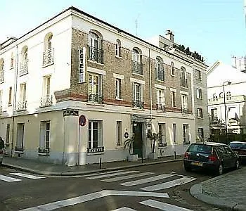 Otel Le Saint Louis 2*