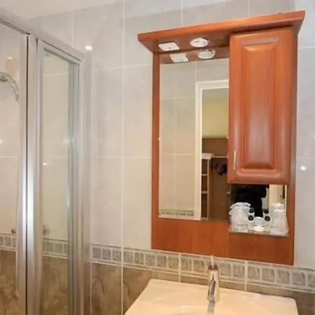 Hotel Le Saint Louis Versalhes