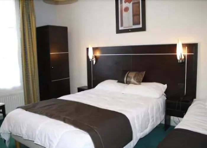 Le Saint Louis Hotel Versalles