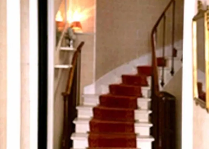 Le Saint Louis Hotel Versalles